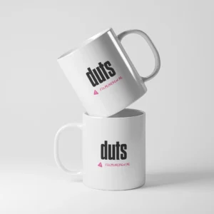 Witte mok met opdruk 'blaaskaak' in zwarte tekst