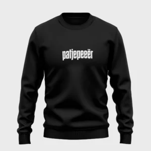 Zwarte sweater met opdruk 'patjepeeër' in witte tekst