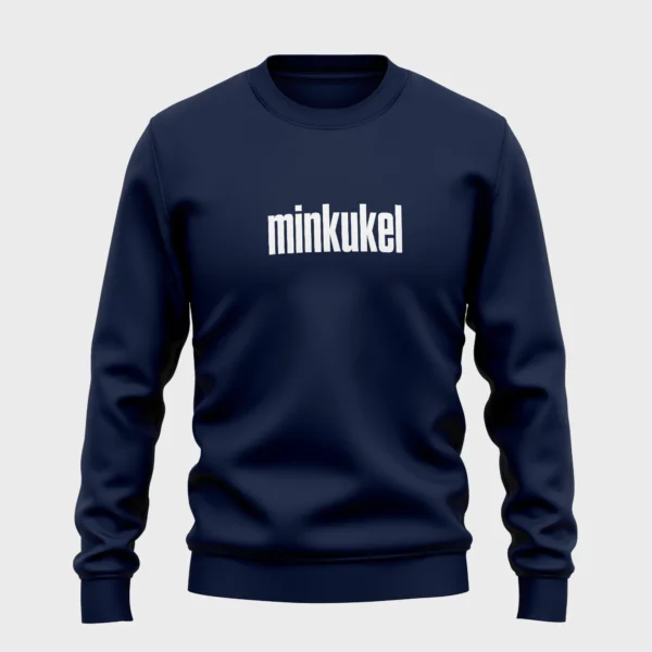 Blauwe sweater met witte opdruk 'minkukel'
